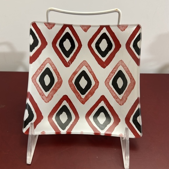 Geometric Red and Black Square Art Glass Plate/Trinket tray - Picture 2 of 3